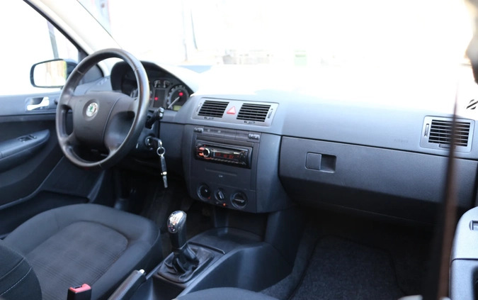 Skoda Fabia cena 9499 przebieg: 216000, rok produkcji 2006 z Borne Sulinowo małe 92